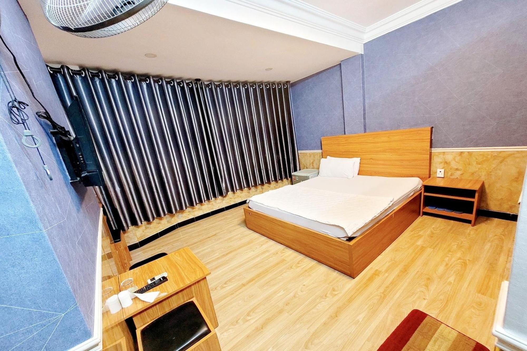 Hoang Nam Hotel Хошимин Екстериор снимка